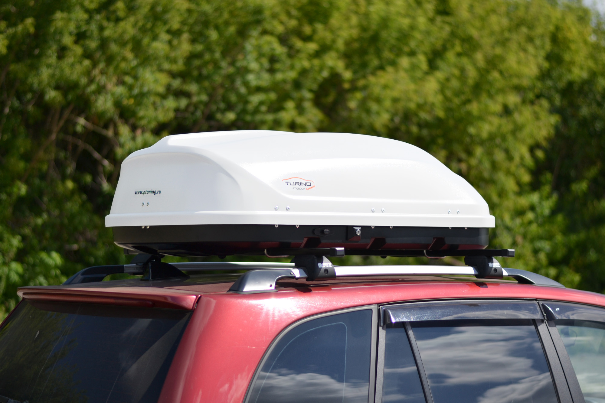 Бокс-багажник на крышу Аэродинамический Белый "Turino Compact" с односторонним открытием (об.360л)PT